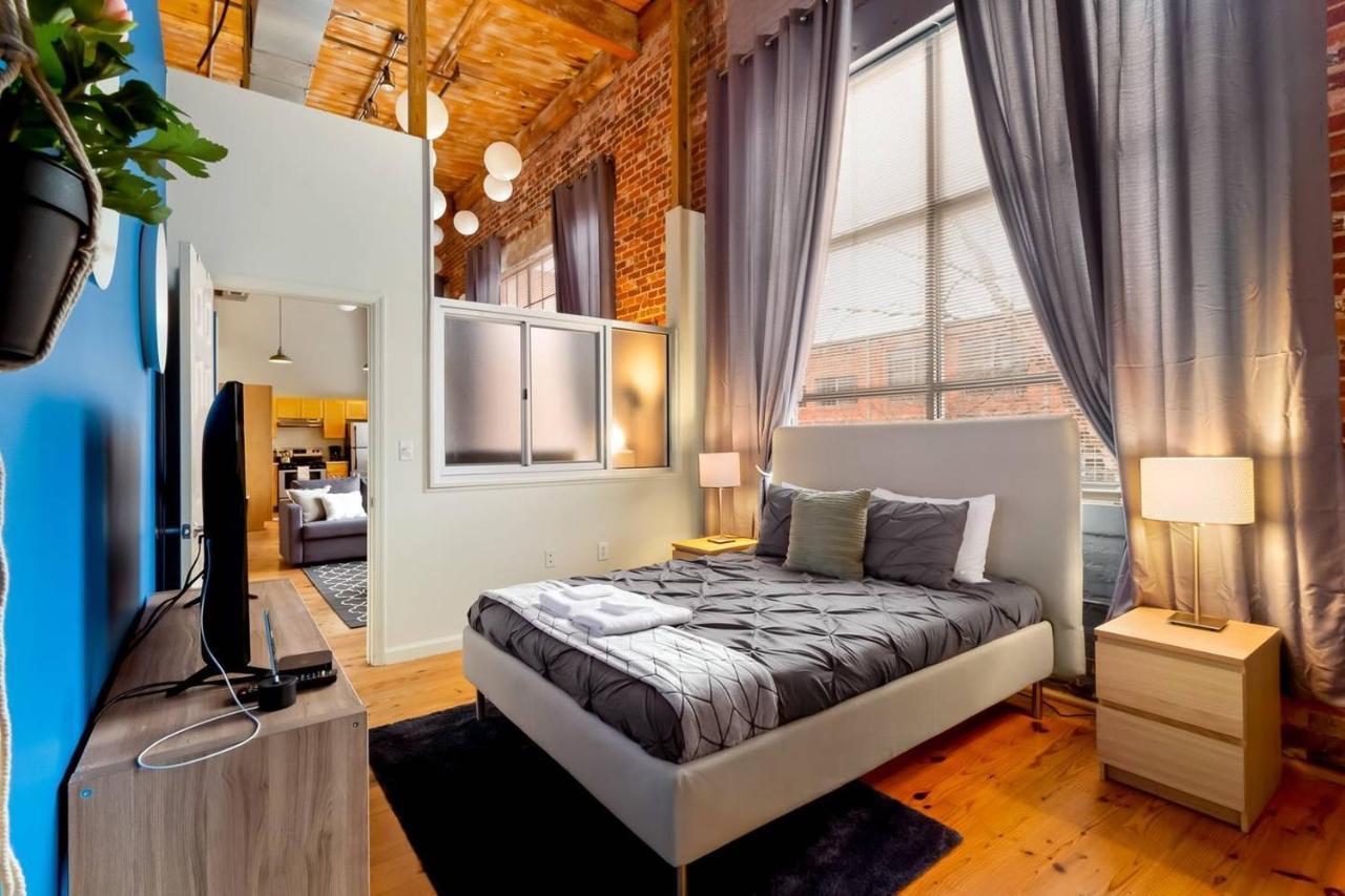 Апартаменты Trifecta Historic Brick 2Br Getaway Superhost Дарем Экстерьер фото